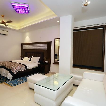 Vrindavan Guest House New Delhi Bagian luar foto