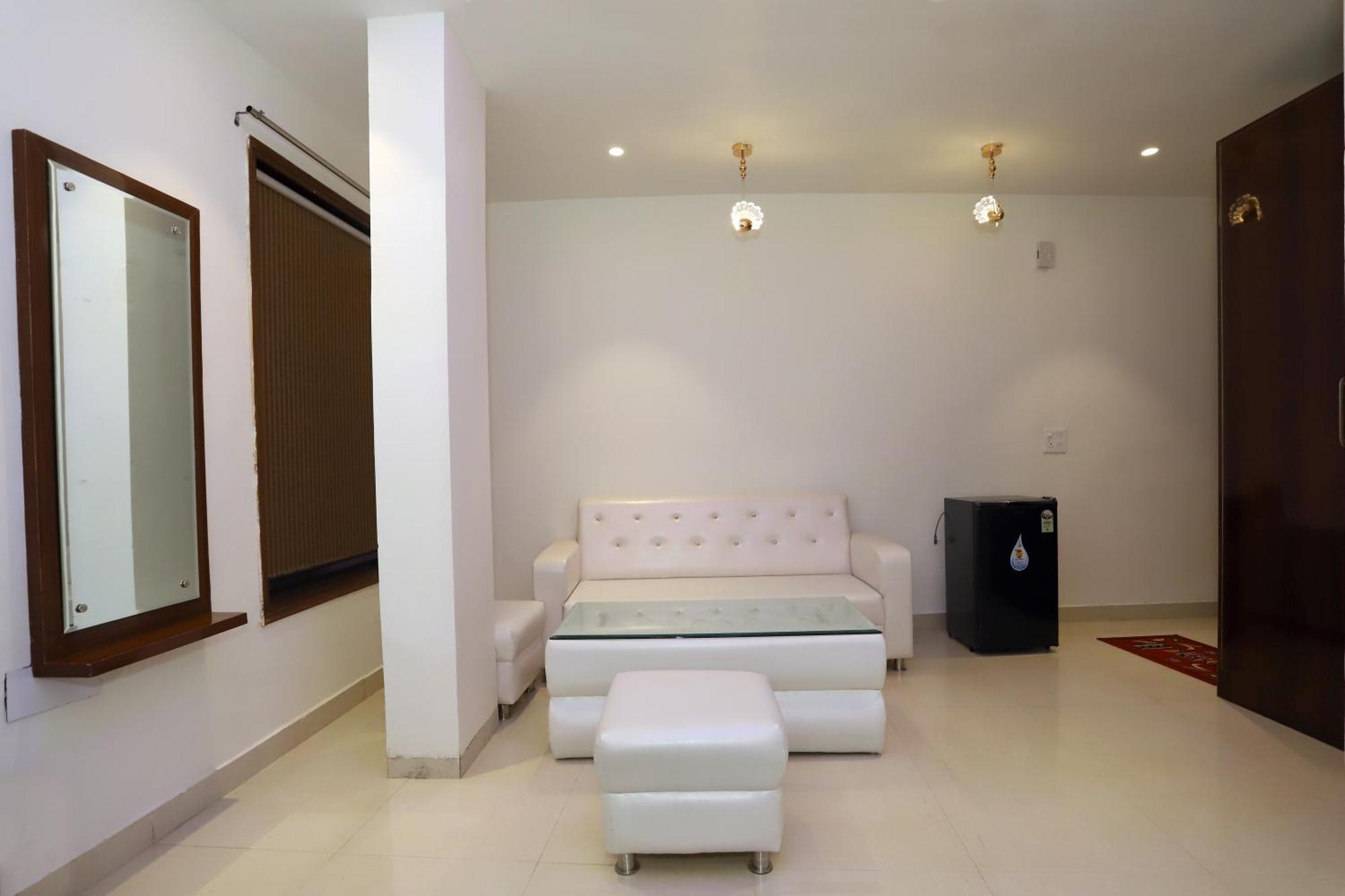 Vrindavan Guest House New Delhi Bagian luar foto