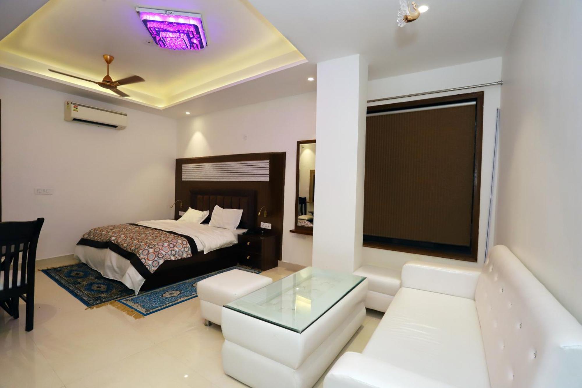 Vrindavan Guest House New Delhi Bagian luar foto